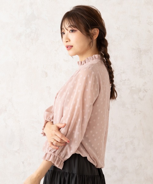 Rose Tiara(ローズティアラ)の「ドットジャカードバルーンヘムブラウス(シャツ/ブラウス・レディース・ブラック/オフホワイト/ピンク/ベージュ・38/42/46)」の15枚目の写真