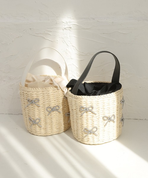 one after another NICE CLAUP(ワンアフターアナザーナイスクラップ)の「キラキラリボンペーパーバッグ(かごバッグ・レディース・アイボリー/ブラック・FREE)」の18枚目の写真