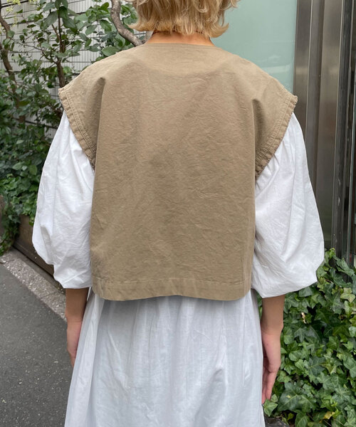 CIAOPANIC（チャオパニック）の「【UNESS/ユーネス】アウトポケットミリタリーベスト（ベスト・レディース・ベージュ・ONE SIZE）」の13枚目の写真