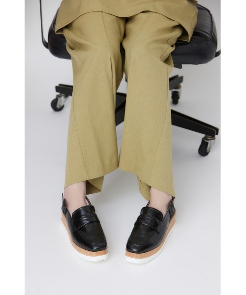 STACCATO(スタッカート)の「デュオプラットフォームサンダル(スニーカー・レディース・ブラック/ホワイト・23cm/22.5cm/24.5cm/24cm/23.5cm)」の6枚目の写真