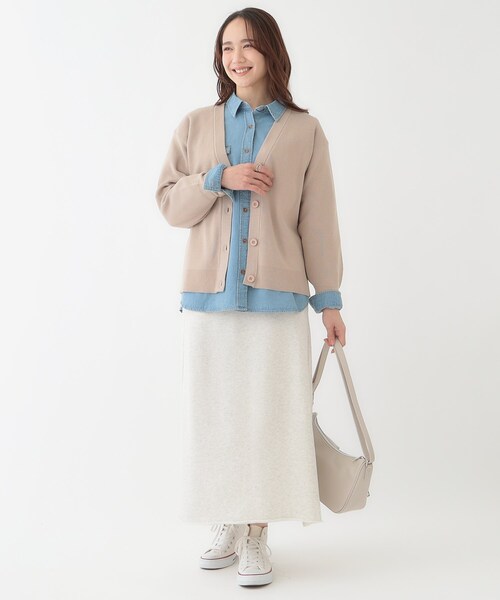 SHOO・LA・RUE(シューラルー)の「【洗える/S-LL】ドライタッチが心地よい 畦編みVネックカーディガン(カーディガン/ボレロ・レディース・ベージュ/パープル/ネイビー/アイボリー・01/02/03/04)」の12枚目の写真