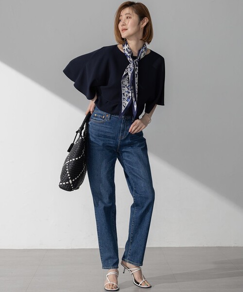 23区 L(ニジュウサンクオオキイサイズ)の「ストレッチジョーゼット ケープデザイン カットソー(Tシャツ/カットソー・レディース・ブラック系/ダークブラウン系/ベージュ系/ホワイト系/スモーキーグリーン系/ネイビー系/ピンク/ライトブルー・46/44)」の22枚目の写真