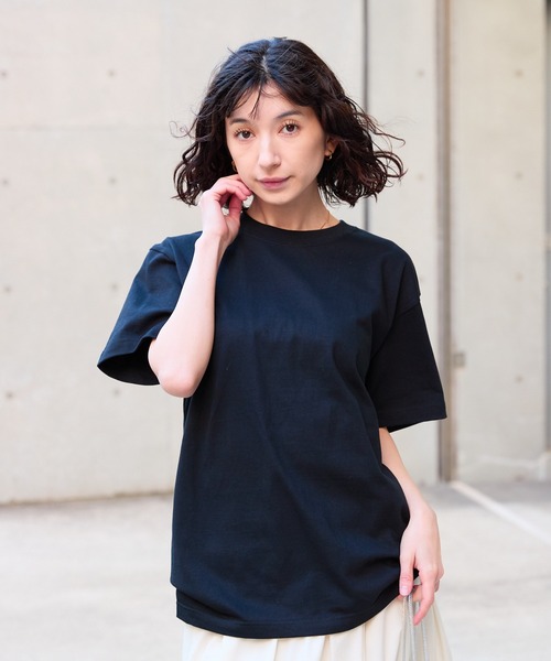 United Athle(ユナイテッドアスレ)の「【UNITED ATHLE】ユナイテッドアスレ 色・サイズ展開豊富 半袖無地 クルーネック Tシャツ 5.6oz ベーシック無地カットソー ビッグサイズ 2026年 夏 夏服(Tシャツ/カットソー・レディース・グリーン系その他/ミント/ネイビー/パープル/ライトパープル/イエロー/ホワイト/ライトグレー/ダークブラウン/グリーン/バーガンディー/ブラック/サックスブルー/イエロー系その他/ブラック系その他/ナチュラル/ネイビー系/レモンイエロー/サンドベージュ/レッド/バイオレット・S/M/L/XL/XXL)」の3枚目の写真