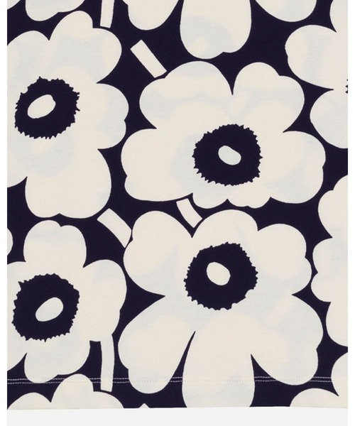 marimekko（マリメッコ）の「Tunnit Unikko / t-shirt（シャツ/ブラウス・レディース・ブラック・SMALL/MEDIUM/LARGE/X-LARGE/X-SMALL）」の7枚目の写真