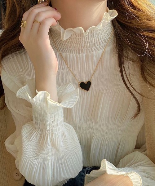 paravion(パラビオン)の「シャーリングハイネックシアー(シャツ/ブラウス・レディース・ブラック/ホワイト・FREE)」の2枚目の写真