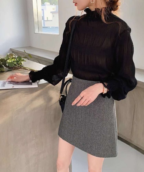 paravion(パラビオン)の「シャーリングハイネックシアー(シャツ/ブラウス・レディース・ブラック/ホワイト・FREE)」の12枚目の写真