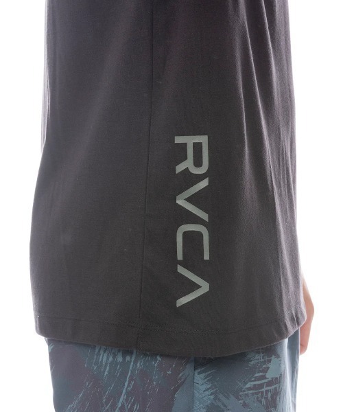 RVCA(ルーカ)の「RVCA メンズ 【VA SPORT】 RVCA 2X SS Tシャツ 【2025年春夏モデル】/ルーカロゴワンポイント半袖Tシャツ(Tシャツ/カットソー・メンズ・ブラウン系その他/ブラック系その他/ホワイト系その他・SMALL/X-LARGE/LARGE/MEDIUM)」の9枚目の写真