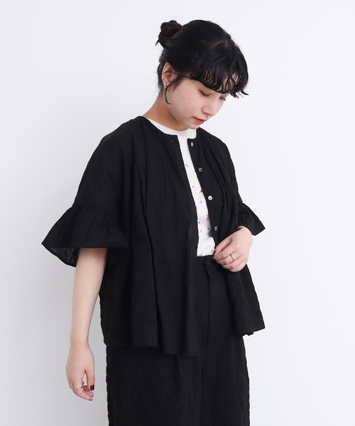 l'atelier du savon（アトリエドサボン）の「●くしゃくしゃコットン ブラウス（シャツ/ブラウス・レディース・ブルー/ホワイト/ブラック/ベージュ・FREE）」の3枚目の写真