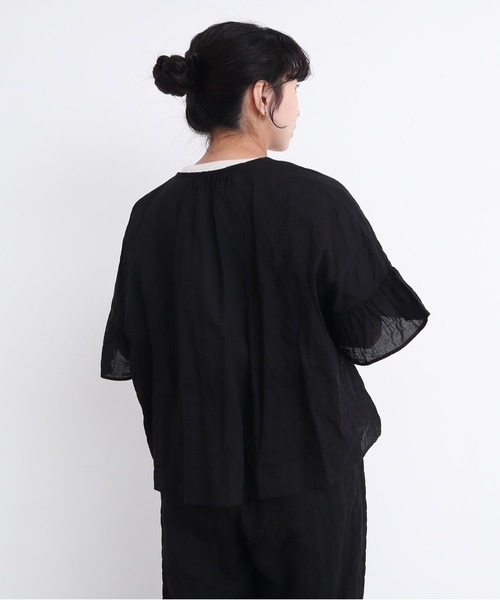 l'atelier du savon（アトリエドサボン）の「●くしゃくしゃコットン ブラウス（シャツ/ブラウス・レディース・ブルー/ホワイト/ブラック/ベージュ・FREE）」の10枚目の写真