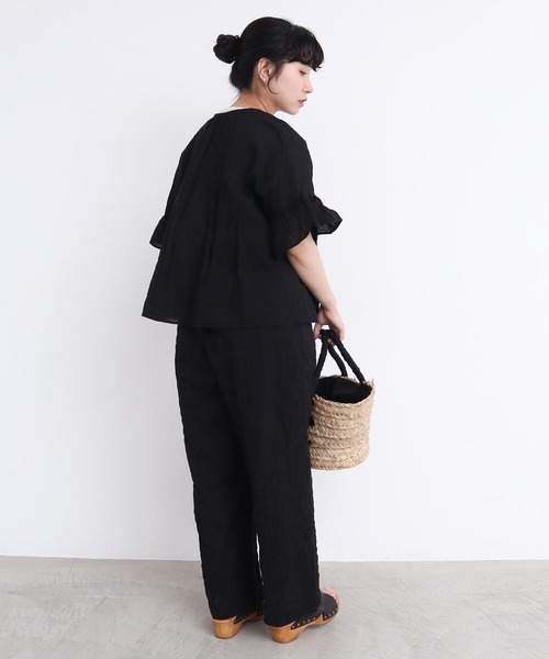 l'atelier du savon（アトリエドサボン）の「●くしゃくしゃコットン ブラウス（シャツ/ブラウス・レディース・ブルー/ホワイト/ブラック/ベージュ・FREE）」の17枚目の写真