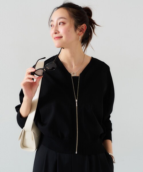 UNTITLED（アンタイトル）の「【体型カバー/日除け】シアーニットカーディガン（カーディガン/ボレロ・レディース・オレンジ/ブラック/ブラウン系その他/ホワイト・00/44/48/04/02）」の3枚目の写真