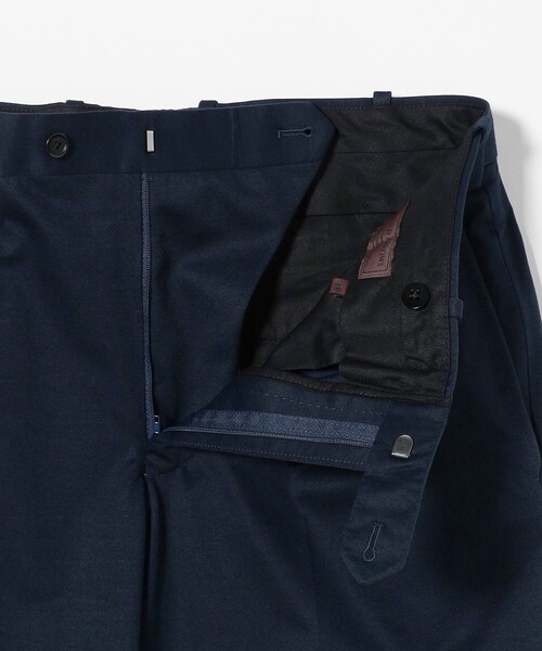 UNITED ARROWS(ユナイテッドアローズ)の「46ゲージ ギャバジン ノープリーツ スラックス COMFORT EASY-MODEL -撥水-(スラックス・メンズ・ダークグレー/ネイビー・50/48/46/44)」の14枚目の写真