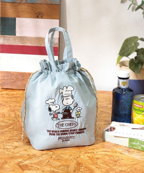 BAYFLOW（ベイフロー）の「[500mlペットボトル収納可]【PEANUTS】保冷保温巾着トート（トートバッグ・レディース・イエロー/ライトグレー/ブラック/アイボリー/ライトブルー・0）」の4枚目の写真