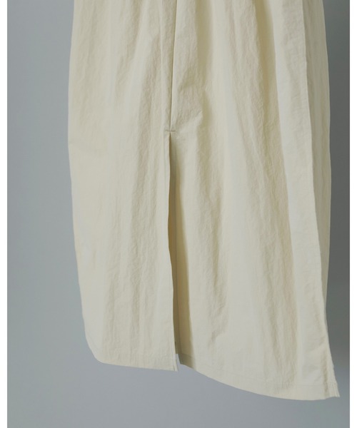 anuke(アンヌーク)の「Nylon Balloon Skirt(スカート・レディース・アイボリー/ブラック・36inch/38inch)」の16枚目の写真