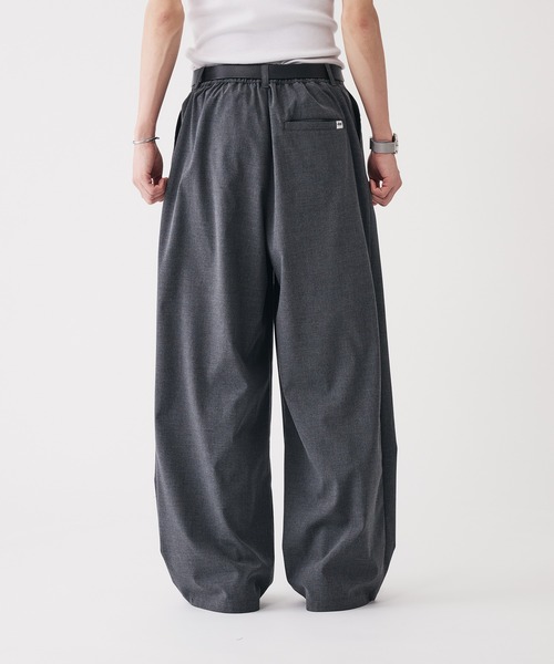 Adoon plain(アドーンプレーン)の「2-Tack Wide Straight Slacks / 2タックワイドストレートスラックス(スラックス・メンズ・ベージュ/ライトグレー・LARGE/SMALL/MEDIUM)」の17枚目の写真