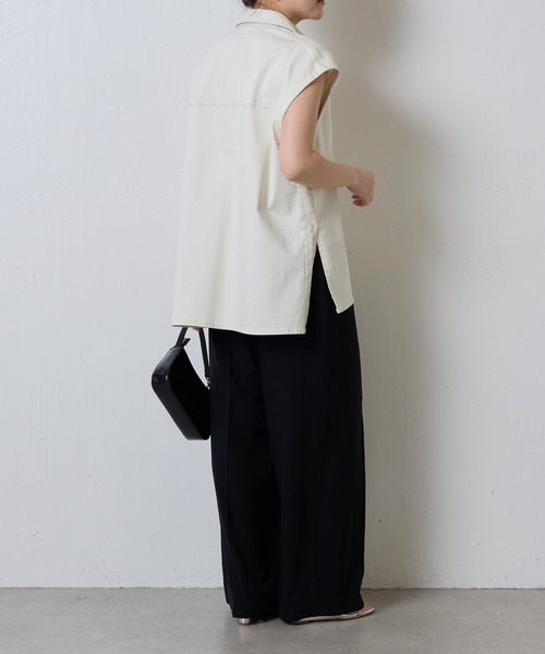 COLLAGE GALLARDAGALANTE（コラージュガリャルダガランテ）の「Q.anos/ライトオンスデニムシャツ（ベスト・レディース・ブルー/ライトベージュ・FREE）」の16枚目の写真