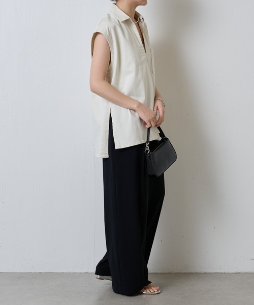 COLLAGE GALLARDAGALANTE（コラージュガリャルダガランテ）の「Q.anos/ライトオンスデニムシャツ（ベスト・レディース・ブルー/ライトベージュ・FREE）」の15枚目の写真