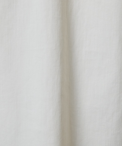 COLLAGE GALLARDAGALANTE（コラージュガリャルダガランテ）の「Q.anos/ライトオンスデニムシャツ（ベスト・レディース・ブルー/ライトベージュ・FREE）」の5枚目の写真