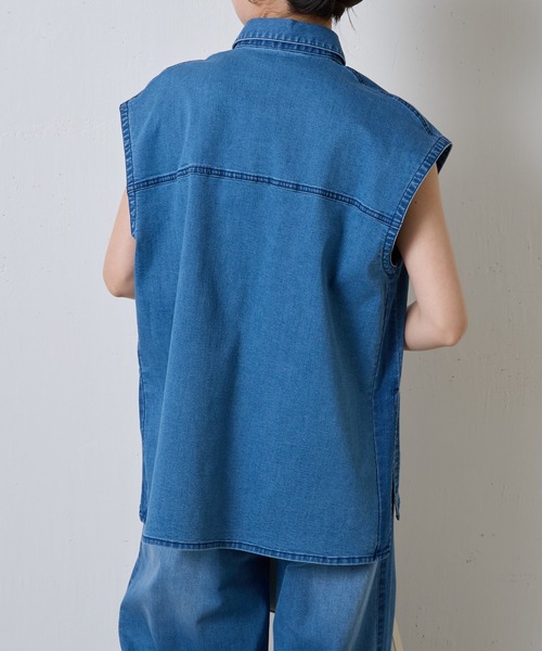 COLLAGE GALLARDAGALANTE（コラージュガリャルダガランテ）の「Q.anos/ライトオンスデニムシャツ（ベスト・レディース・ブルー/ライトベージュ・FREE）」の11枚目の写真
