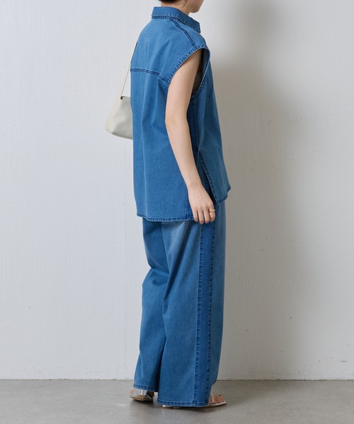 COLLAGE GALLARDAGALANTE（コラージュガリャルダガランテ）の「Q.anos/ライトオンスデニムシャツ（ベスト・レディース・ブルー/ライトベージュ・FREE）」の6枚目の写真