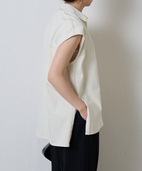 COLLAGE GALLARDAGALANTE（コラージュガリャルダガランテ）の「Q.anos/ライトオンスデニムシャツ（ベスト・レディース・ブルー/ライトベージュ・FREE）」の19枚目の写真