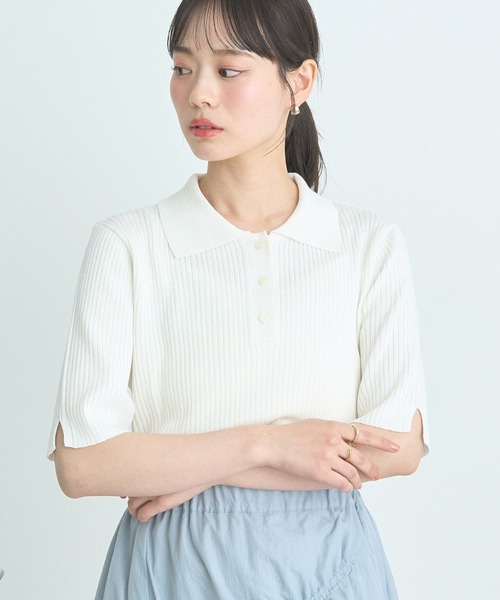 earth music&ecology（アースミュージックアンドエコロジー）の「半袖ポロニットプルオーバー（ニット/セーター・レディース・レッド/ライトグレー/ブラック/グリーン系その他2/アイボリー・FREE）」の2枚目の写真