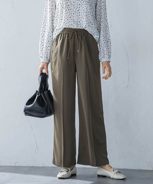 LAUTREAMONT（ロートレアモン）の「【WEB限定】【11号あり】サテンフィールリラックスパンツ≪セットアップ対応≫≪接触冷感/洗える≫（その他パンツ・レディース・ブラック/カーキ/ベージュ/ピンク・7号/9号/11号）」の4枚目の写真