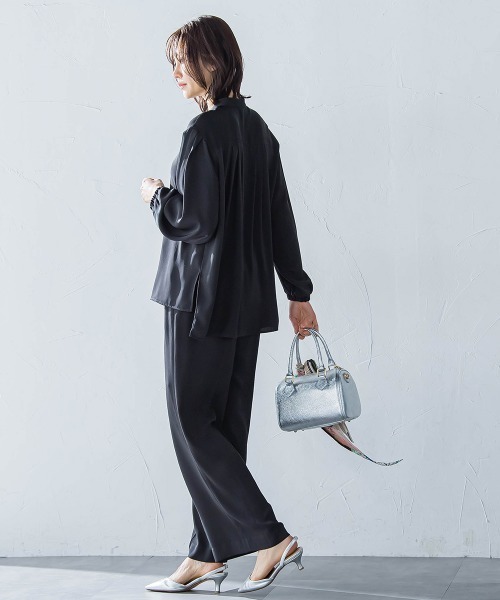 LAUTREAMONT（ロートレアモン）の「【WEB限定】【11号あり】サテンフィールリラックスパンツ≪セットアップ対応≫≪接触冷感/洗える≫（その他パンツ・レディース・ブラック/カーキ/ベージュ/ピンク・7号/9号/11号）」の21枚目の写真