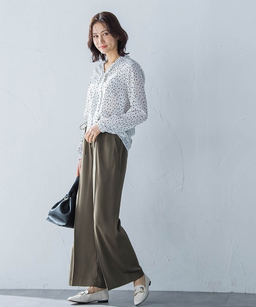 LAUTREAMONT（ロートレアモン）の「【WEB限定】【11号あり】サテンフィールリラックスパンツ≪セットアップ対応≫≪接触冷感/洗える≫（その他パンツ・レディース・ブラック/カーキ/ベージュ/ピンク・7号/9号/11号）」の5枚目の写真