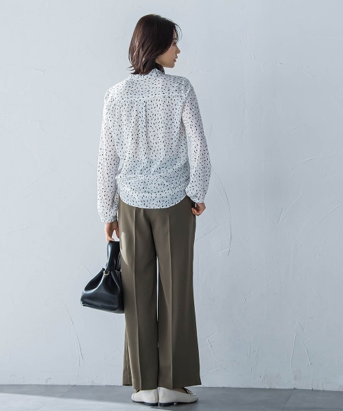 LAUTREAMONT（ロートレアモン）の「【WEB限定】【11号あり】サテンフィールリラックスパンツ≪セットアップ対応≫≪接触冷感/洗える≫（その他パンツ・レディース・ブラック/カーキ/ベージュ/ピンク・7号/9号/11号）」の6枚目の写真