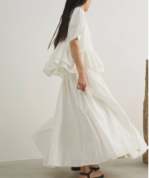 Libra Cue（リブラ キュー）の「裾フリルルーズカットソー（Tシャツ/カットソー・レディース・ブラック/オフホワイト/チャコールグレー・FREE）」の5枚目の写真