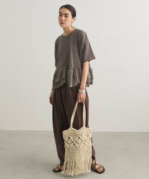 Libra Cue（リブラ キュー）の「裾フリルルーズカットソー（Tシャツ/カットソー・レディース・ブラック/オフホワイト/チャコールグレー・FREE）」の9枚目の写真