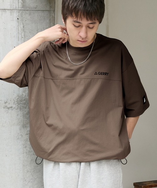 GERRY(ジェリー)の「GERRY/ジェリー 別注 ドロスト ワッペンロゴ刺繍 ビッグシルエット半袖Tシャツ / 接触冷感・吸水速乾(Tシャツ/カットソー・メンズ・ライトグレー/ブラウン系/グレー系/ネイビー/ブラック/モカ/チャコール/ネイビー系・M/S/XL/L)」の5枚目の写真