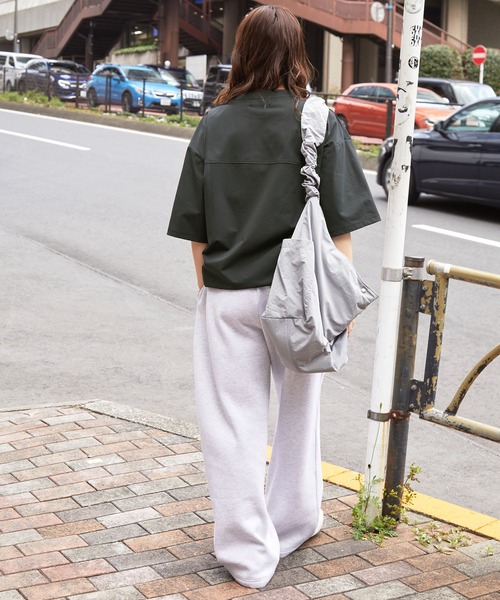 GERRY(ジェリー)の「GERRY/ジェリー 別注 ドロスト ワッペンロゴ刺繍 ビッグシルエット半袖Tシャツ / 接触冷感・吸水速乾(Tシャツ/カットソー・メンズ・ライトグレー/ブラウン系/グレー系/ネイビー/ブラック/モカ/チャコール/ネイビー系・M/S/XL/L)」の21枚目の写真
