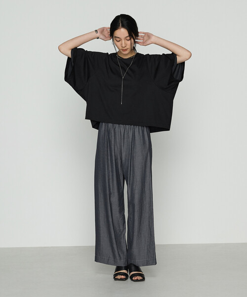 Gabardine K.T(ギャバジンケーティー)の「オトナシャンブレー タックワイドパンツ(その他パンツ・レディース・ネイビー/ブルー・5号/11号/9号/7号)」の7枚目の写真