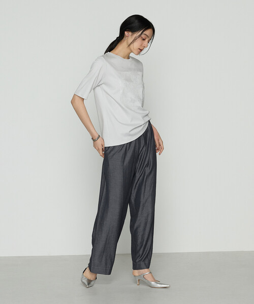 Gabardine K.T(ギャバジンケーティー)の「オトナシャンブレー タックワイドパンツ(その他パンツ・レディース・ネイビー/ブルー・5号/11号/9号/7号)」の9枚目の写真