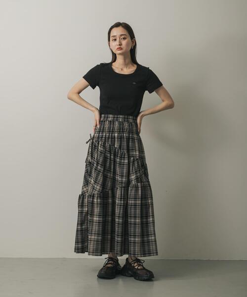 SENSE OF PLACE by URBAN RESEARCH(センスオブプレイスバイアーバンリサーチ)の「『一部WEB限定カラー』ラウンドネックリブTシャツ(半袖)(Tシャツ/カットソー・レディース・ブラック/ホワイト系その他/オフホワイト/チャコールグレー/レッド/その他1/その他2/ブラウン・ONE)」の12枚目の写真