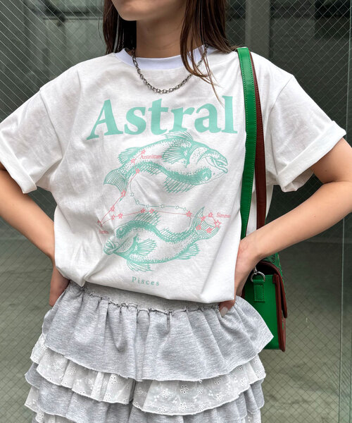 CIAOPANIC（チャオパニック）の「星座プリントTEE（Tシャツ/カットソー・レディース・ブラック/サックスブルー/グレイッシュベージュ/チャコールグレー/ネイビー/ベージュ/イエロー/パープル/サーモンピンク/レッド/ピンク/ホワイト・FREE）」の21枚目の写真