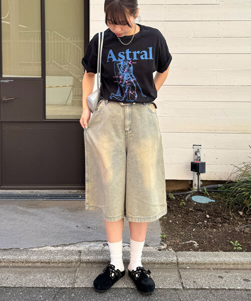CIAOPANIC（チャオパニック）の「星座プリントTEE（Tシャツ/カットソー・レディース・ブラック/サックスブルー/グレイッシュベージュ/チャコールグレー/ネイビー/ベージュ/イエロー/パープル/サーモンピンク/レッド/ピンク/ホワイト・FREE）」の15枚目の写真