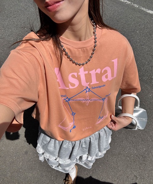 CIAOPANIC（チャオパニック）の「星座プリントTEE（Tシャツ/カットソー・レディース・ブラック/サックスブルー/グレイッシュベージュ/チャコールグレー/ネイビー/ベージュ/イエロー/パープル/サーモンピンク/レッド/ピンク/ホワイト・FREE）」の5枚目の写真