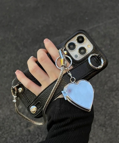 F&D : ハートチャーム付きiPhoneケース&ストラップ/ iPhone14