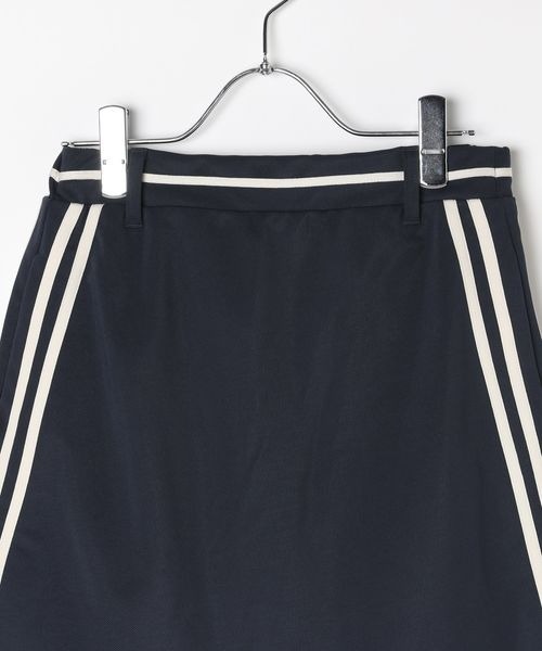 PAGEBOY（ページボーイ）の「ライントラックミニスカート（スカート・レディース・ブラック/ネイビー・FREE）」の21枚目の写真