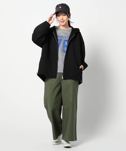 Grand PARK（グランドパーク）の「ダンボール素材　パイピングZIPフードブルゾン（ブルゾン・レディース・グレイッシュベージュ/ブラック/チャコールグレー・FREE）」の6枚目の写真