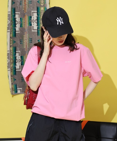 NERDY（ノルディ）の「ウーブンベーシック Tシャツ（Tシャツ/カットソー・メンズ・ブラック/ベージュ/ピンク/グリーン・SS/S/M/L）」の19枚目の写真