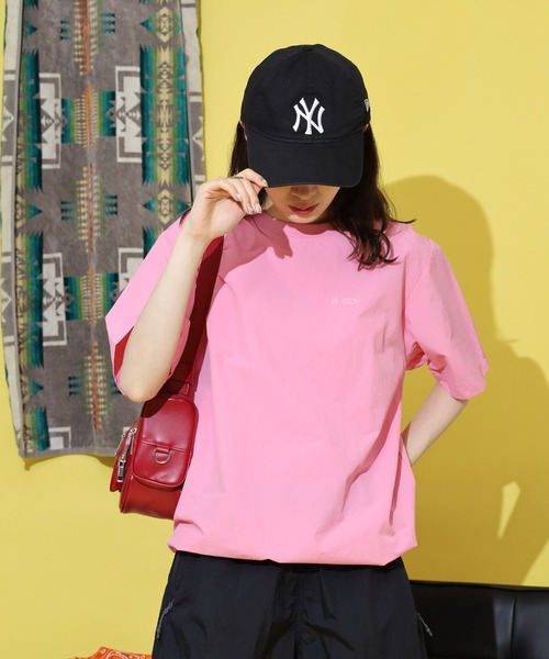 NERDY（ノルディ）の「ウーブンベーシック Tシャツ（Tシャツ/カットソー・メンズ・ブラック/ベージュ/ピンク/グリーン・SS/S/M/L）」の20枚目の写真