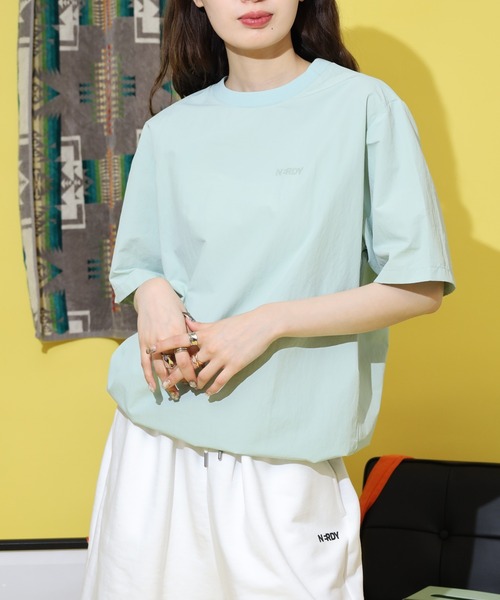 NERDY（ノルディ）の「ウーブンベーシック Tシャツ（Tシャツ/カットソー・メンズ・ブラック/ベージュ/ピンク/グリーン・SS/S/M/L）」の13枚目の写真