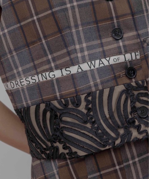 Eimee Law（エイミーロウ）の「ロゴテープチェックベスト（ベスト・レディース・グレー/チャコールグレー/ブラウン・FREE）」の4枚目の写真