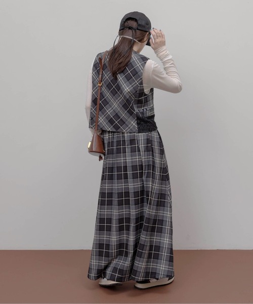 エイミーロウ Eimee Law ロゴテープチェックベスト 84311F-2 チェック ベスト ロゴテープ 秋ファッション レイヤード ショート丈 テープ刺繍 CHARCOALGRAY Eimee Law エイミーロウ ロゴテープチェックベスト 84311F-2