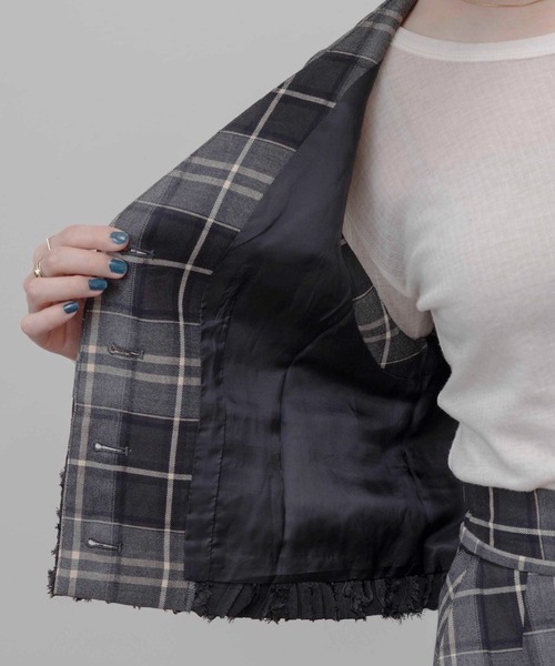 Eimee Law（エイミーロウ）の「ロゴテープチェックベスト（ベスト・レディース・グレー/チャコールグレー/ブラウン・FREE）」の9枚目の写真