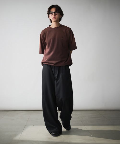 Adoon plain（アドーンプレーン）の「Vintage-like Studded T-Shirt / ヴィンテージライクスタッズTシャツ（Tシャツ/カットソー・メンズ・オフホワイト/ネイビー/ブラック/ブラウン/レッド系その他・MEDIUM/LARGE）」の13枚目の写真